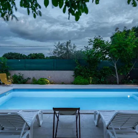 Casa de Férias Leone By Interhome