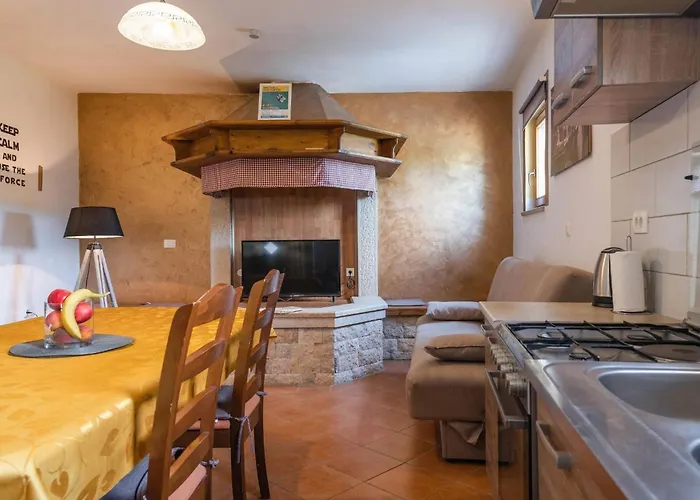 Nyaraló Leone By Interhome Bibići