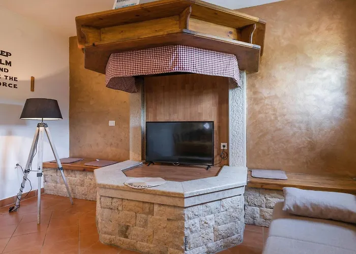 Leone By Interhome Nyaraló Bibići