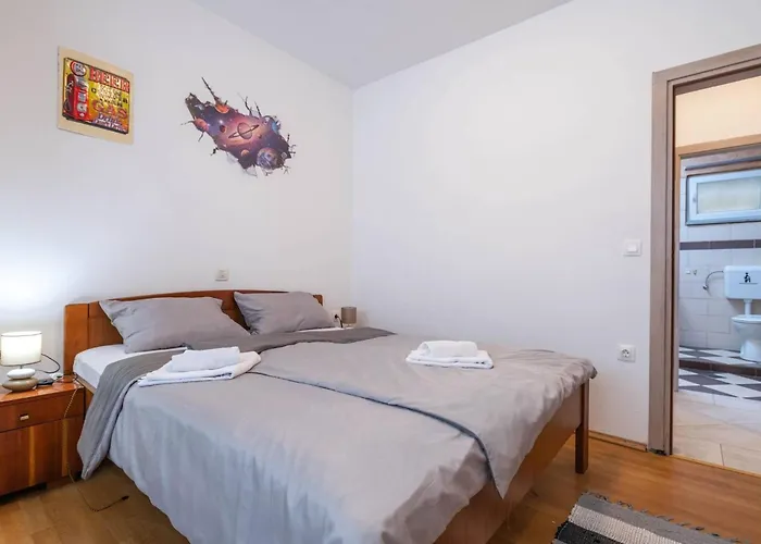 Nyaraló Leone By Interhome Bibići