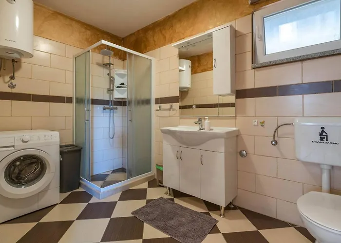 Leone By Interhome *