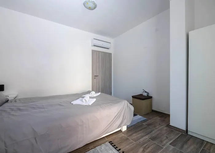 Leone By Interhome * Bibići