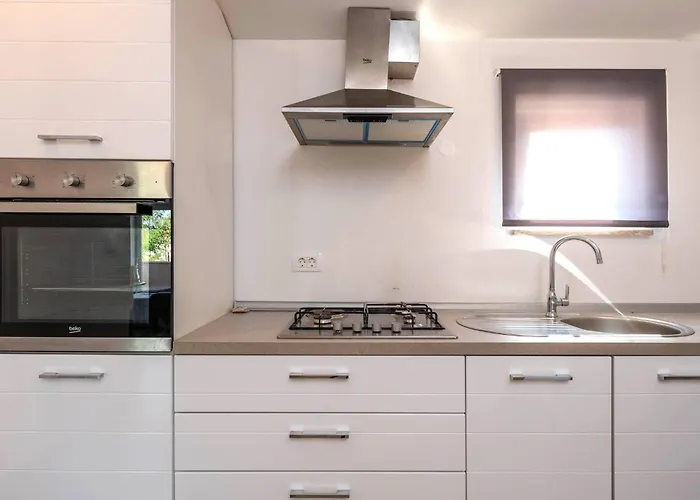 Leone By Interhome *