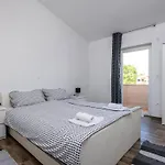 度假居 Leone By Interhome *